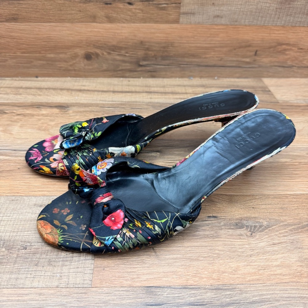 GUCCI Cloth mules & clogs size 11 Sandals Heel Dark Floral Pumps Academia - Picture 2 of 8